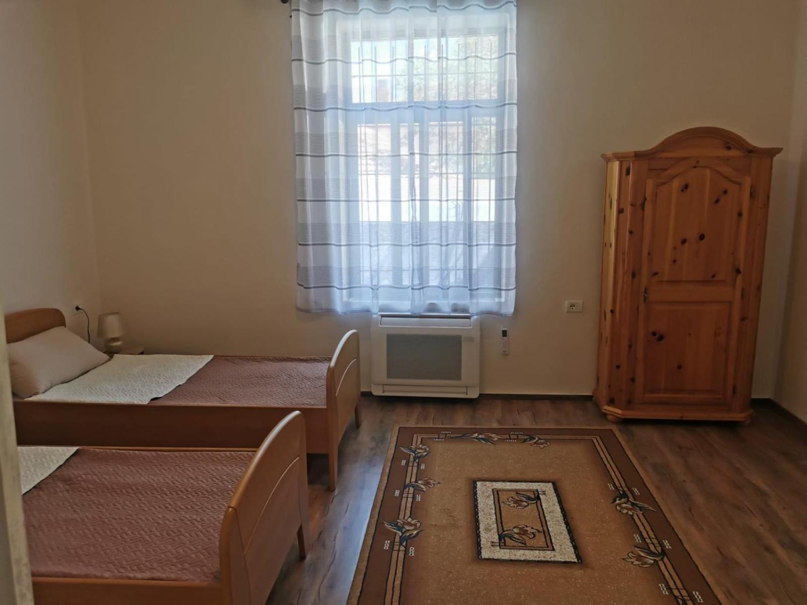 Gm Tirana Hostel Exterior photo